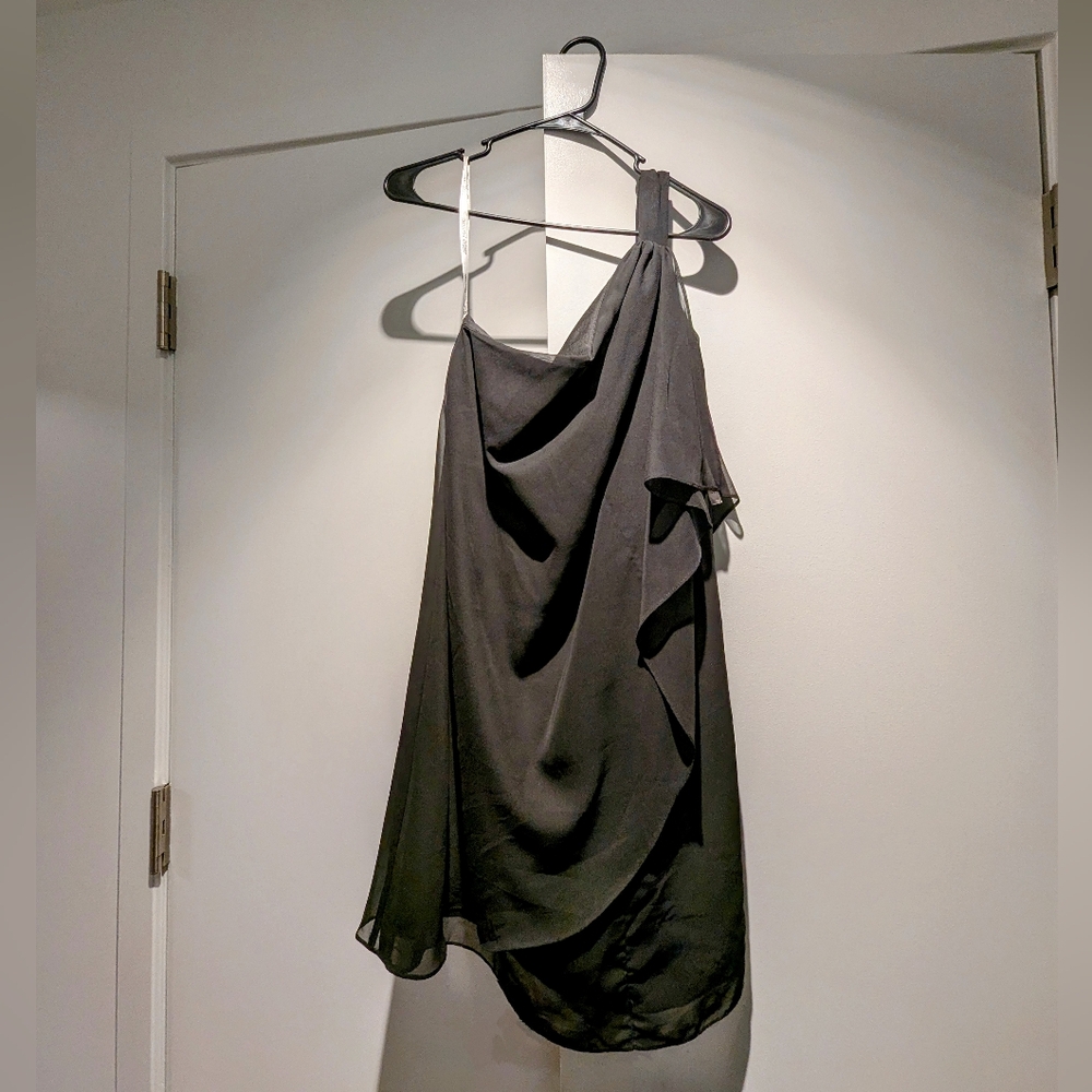 Jordan One-Shoulder Black Dress Size 10 - Elegant Evening/Cocktail Worn Once